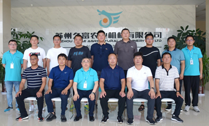 合作共赢，创新未来——856农场考察团莅临b体育参观交流