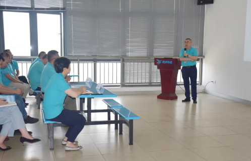 b体育8月晨会——凝心聚力，扬帆奋进